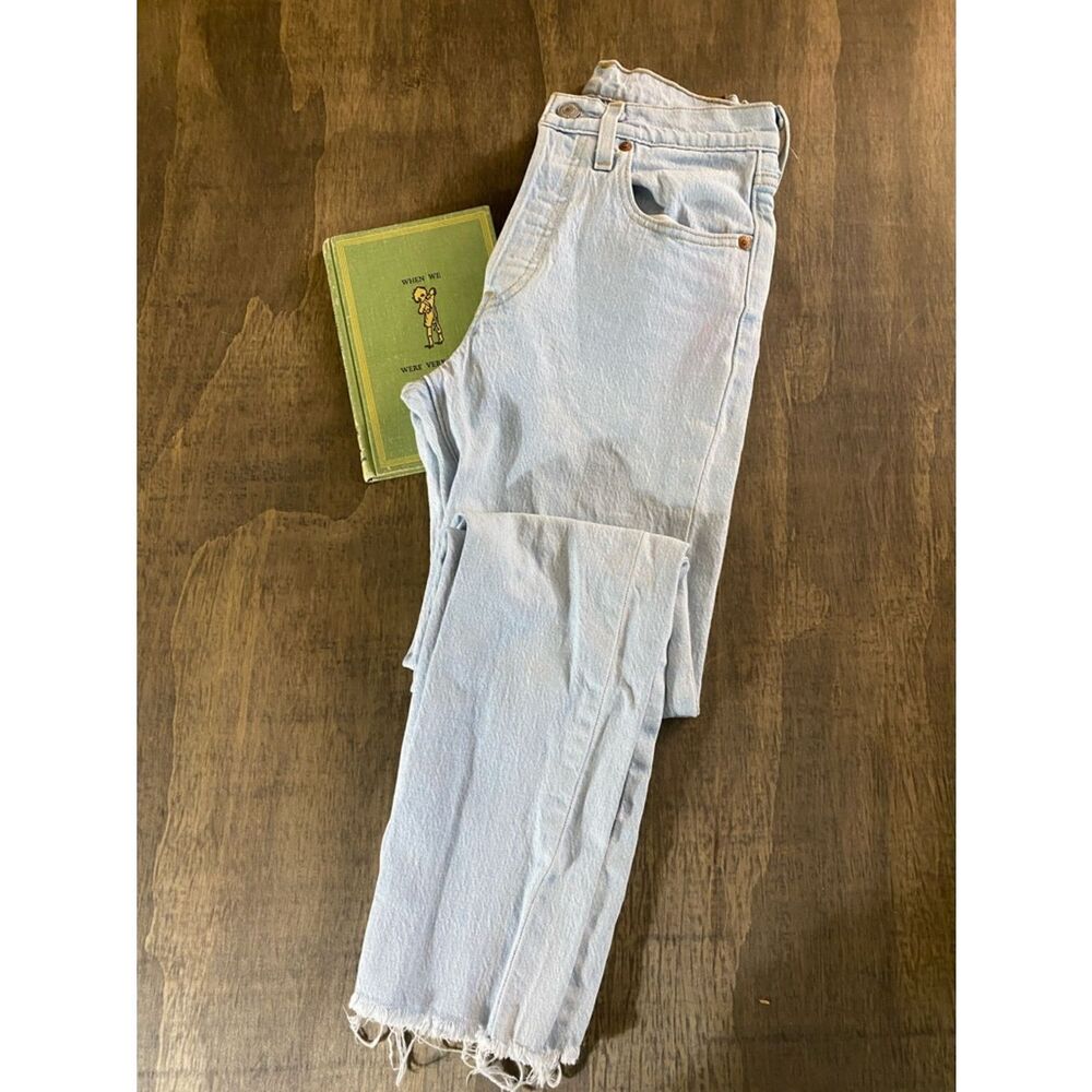 Levi’s High Rise Slim Straight-Leg Jeans